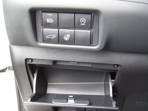 Used 2024 Toyota Highlander XSE AWD/4WD image 38