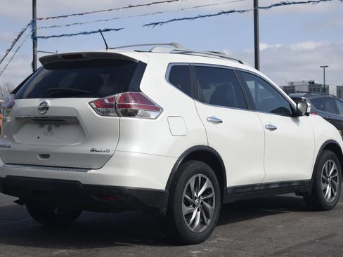 Used 2015 Nissan Rogue SL w/ SL Premium Package image 3