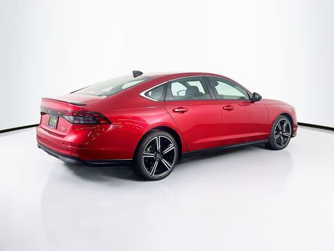 Used 2024 Honda Accord Sport image 9
