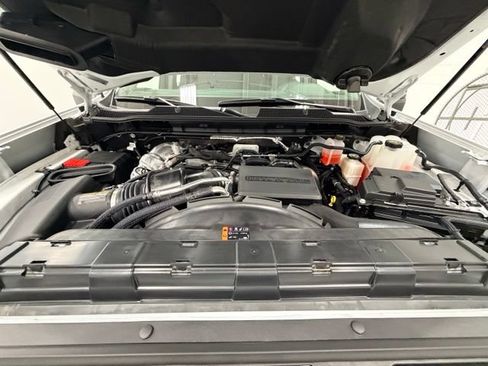 Certified 2026 Chevrolet Silverado 2500 LTZ w/ LTZ Plus Package AWD/4WD image 32