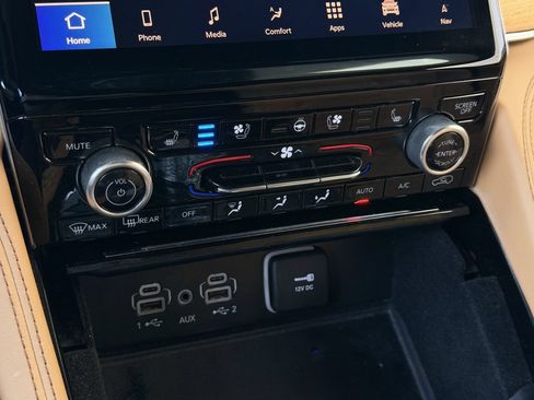 Used 2021 Jeep Grand Cherokee L Summit AWD/4WD image 22