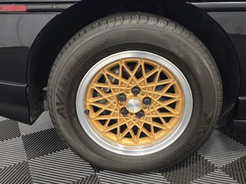 Used 1988 Pontiac Fiero GT image 18