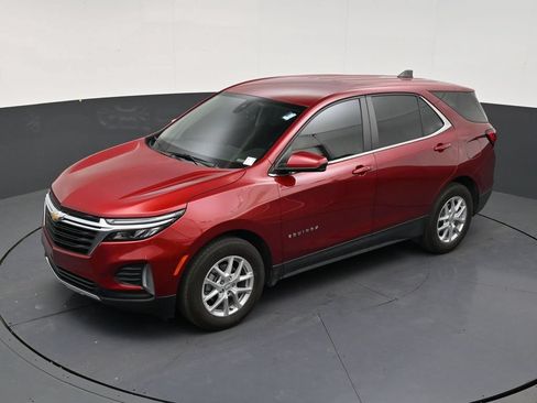Used 2024 Chevrolet Equinox LT FWD image 11