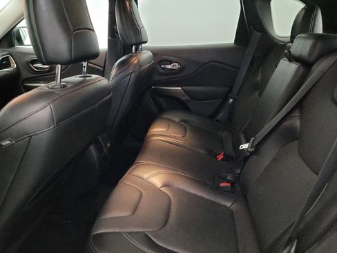 Used 2020 Jeep Cherokee Limited AWD/4WD image 18