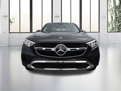 Used 2026 Mercedes-Benz GLC 300 image 8
