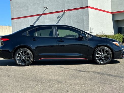 Used 2023 Toyota Corolla SE image 6
