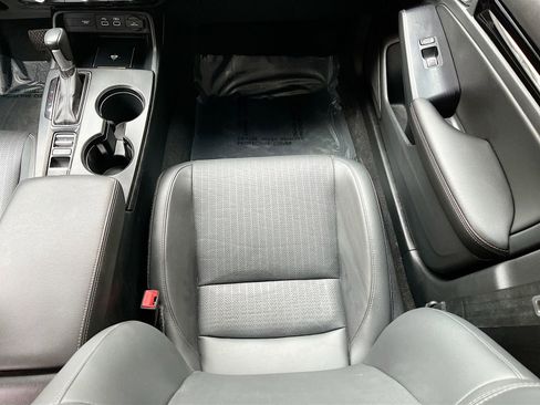 Used 2024 Honda Civic Touring image 19