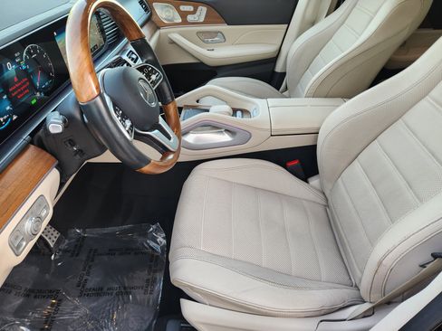 Used 2022 Mercedes-Benz GLS 450 4MATIC image 12