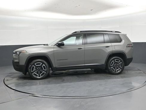 New 2026 Jeep Cherokee Laredo AWD/4WD image 7