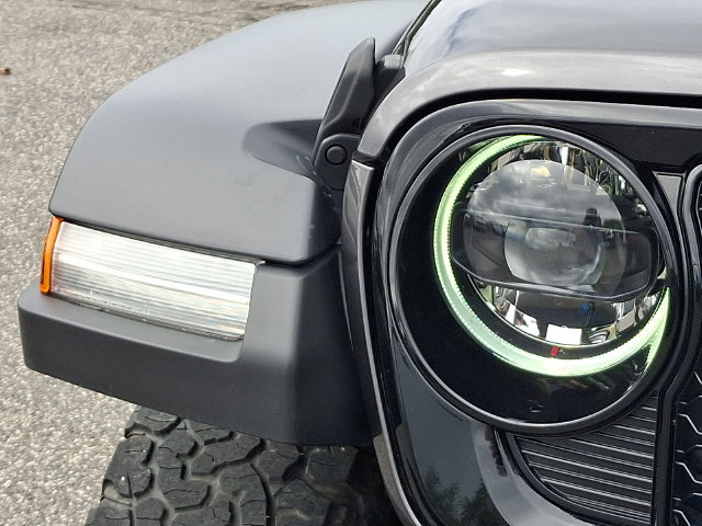 Used 2024 Jeep Wrangler Unlimited AWD/4WD image 29