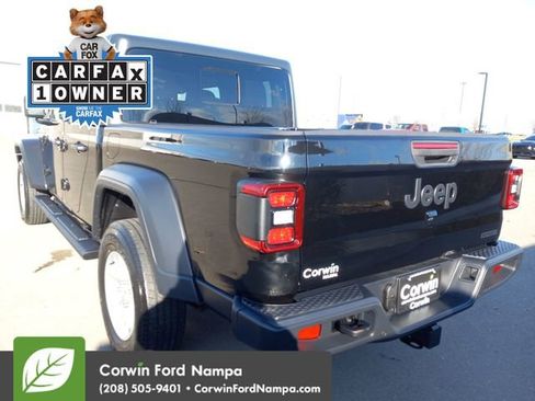 Used 2020 Jeep Gladiator Sport w/ Quick Order Package 24S image 5