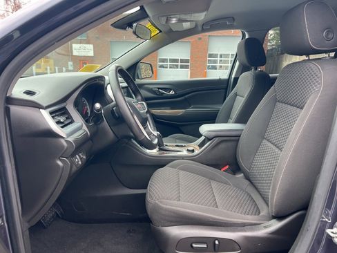 Used 2019 GMC Acadia SLE image 12