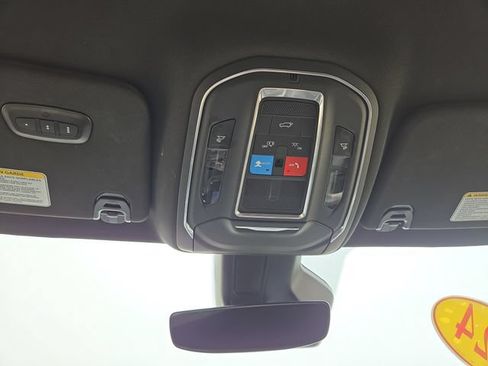 Used 2024 Jeep Wagoneer L Series II w/ Flexible Seating Group AWD/4WD image 29