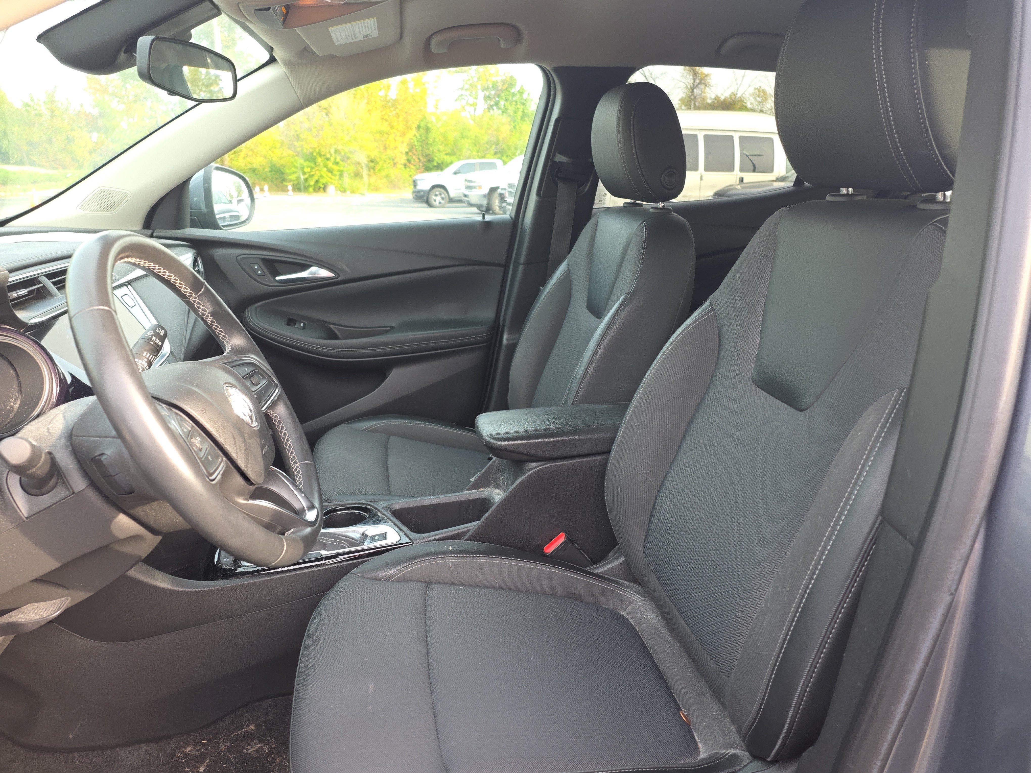 Used 2022 Buick Encore GX Select w/ Sport Touring Package FWD image 13