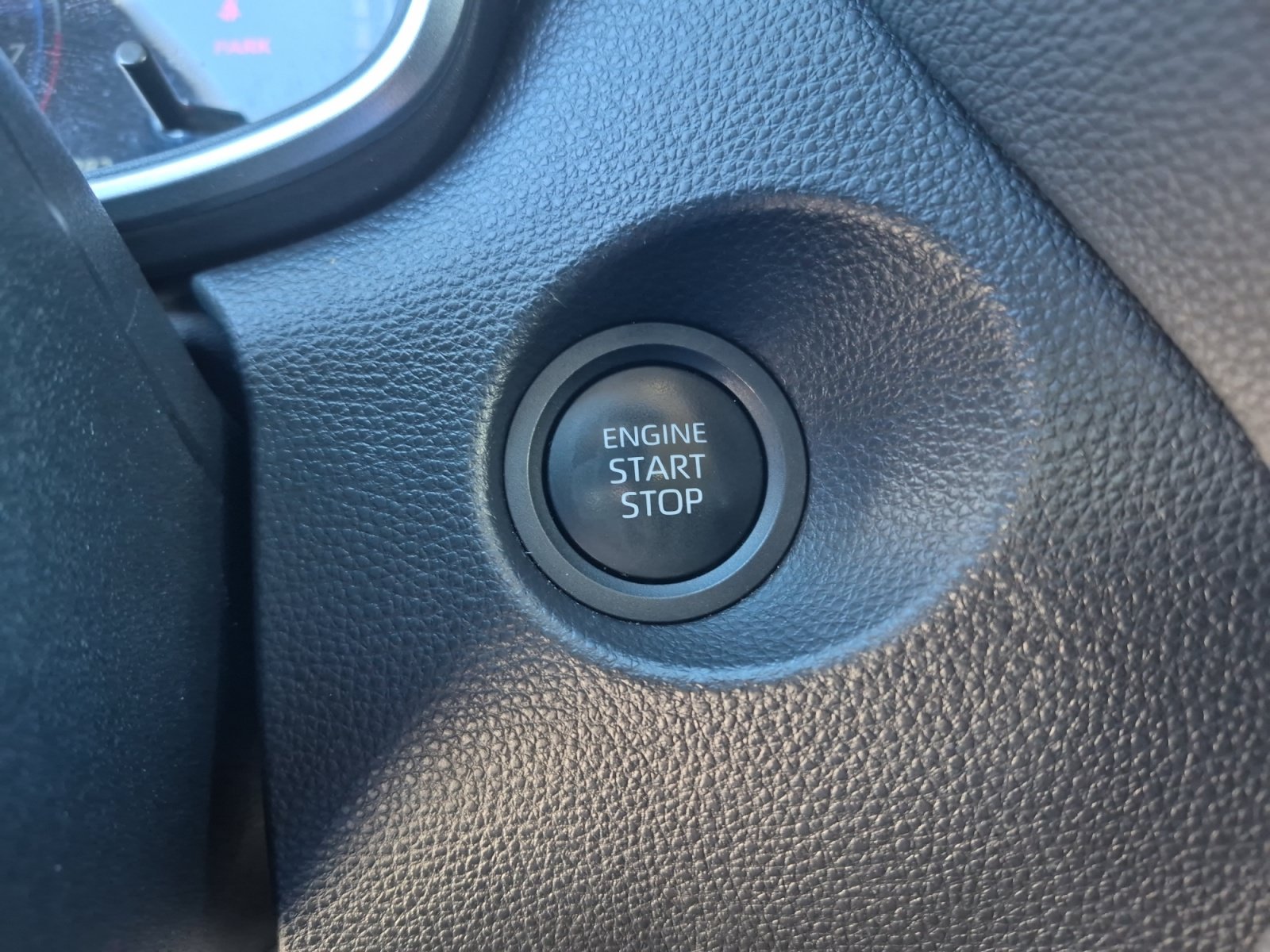 Certified 2025 Toyota Corolla Cross XLE AWD/4WD image 34