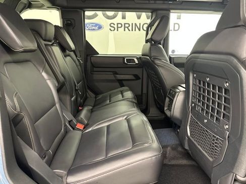 New 2025 Ford Bronco Badlands image 11