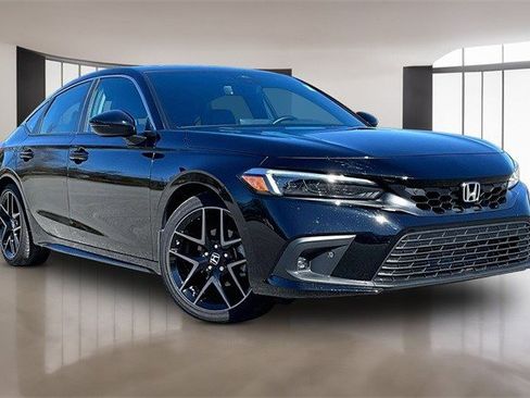 Certified 2024 Honda Civic Sport Touring image 3