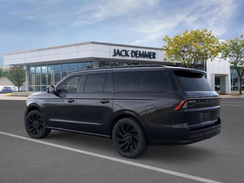 New 2026 Lincoln Navigator L Reserve w/ Jet Appearance Package image 4