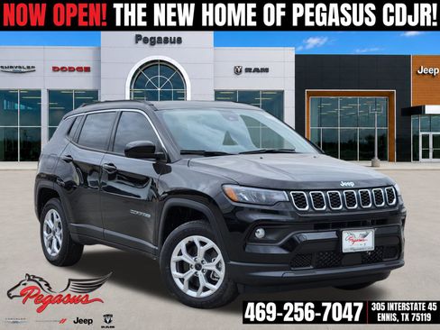 New 2026 Jeep Compass Latitude AWD/4WD image 1
