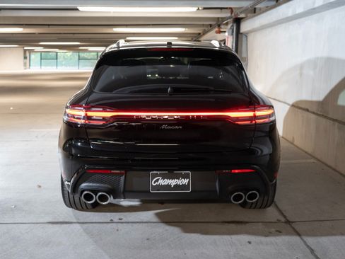 Used 2026 Porsche Macan AWD/4WD image 9