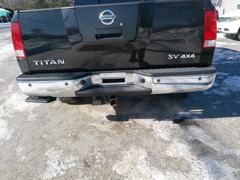 Used 2012 Nissan Titan SV w/ SV Value Truck Pkg image 23