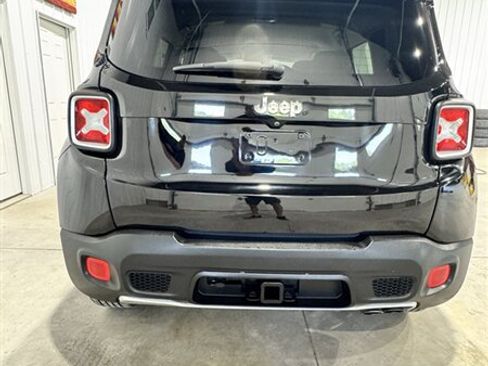 Used 2015 Jeep Renegade Limited w/ Trailer Tow Group AWD/4WD image 5