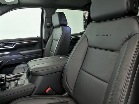 New 2026 GMC Sierra 1500 Denali AWD/4WD image 10