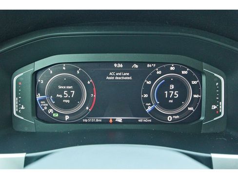 Used 2022 Volkswagen Atlas SEL Premium image 16