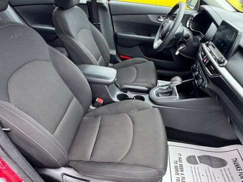Used 2021 Kia Forte LXS FWD image 21