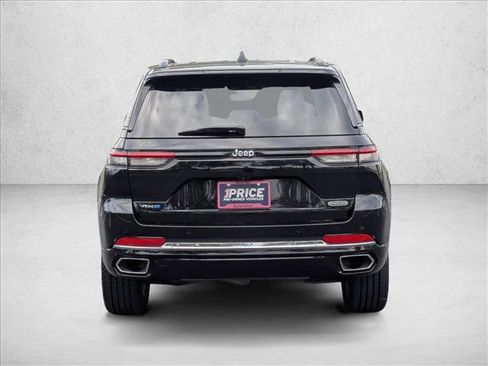 Used 2022 Jeep Grand Cherokee Overland AWD/4WD image 7
