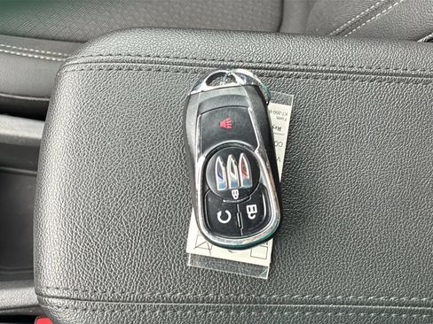 Used 2025 Buick Encore GX Preferred FWD image 31