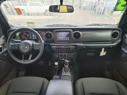 Used 2023 Jeep Wrangler Unlimited Sport AWD/4WD image 14