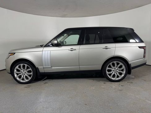 Used 2015 Land Rover Range Rover Supercharged image 10
