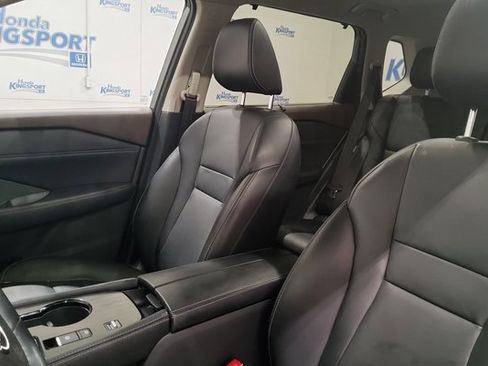 Used 2023 Nissan Rogue SL w/ SL Premium Package image 19