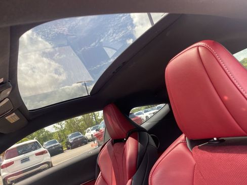 Used 2020 Lexus LC 500 Coupe w/ Sport Package RWD image 17