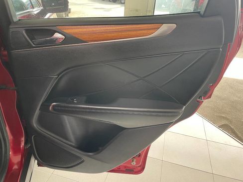 Used 2015 Lincoln MKC FWD w/ Equipment Group 101A Select image 23