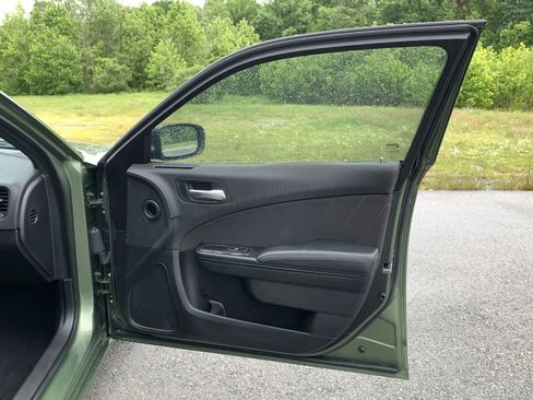 Used 2022 Dodge Charger SXT w/ Blacktop Package RWD image 26