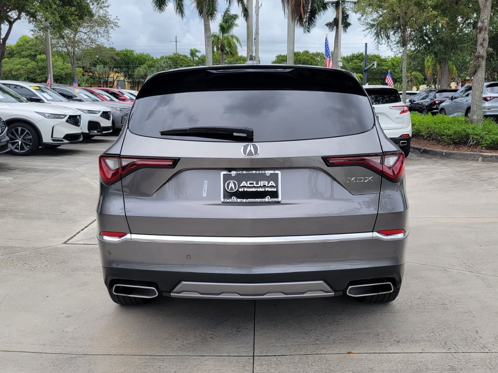Used 2025 Acura MDX w/ Technology Package FWD image 6