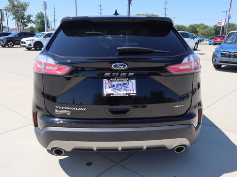 Used 2024 Ford Edge Titanium w/ Equipment Group 301A AWD/4WD image 7