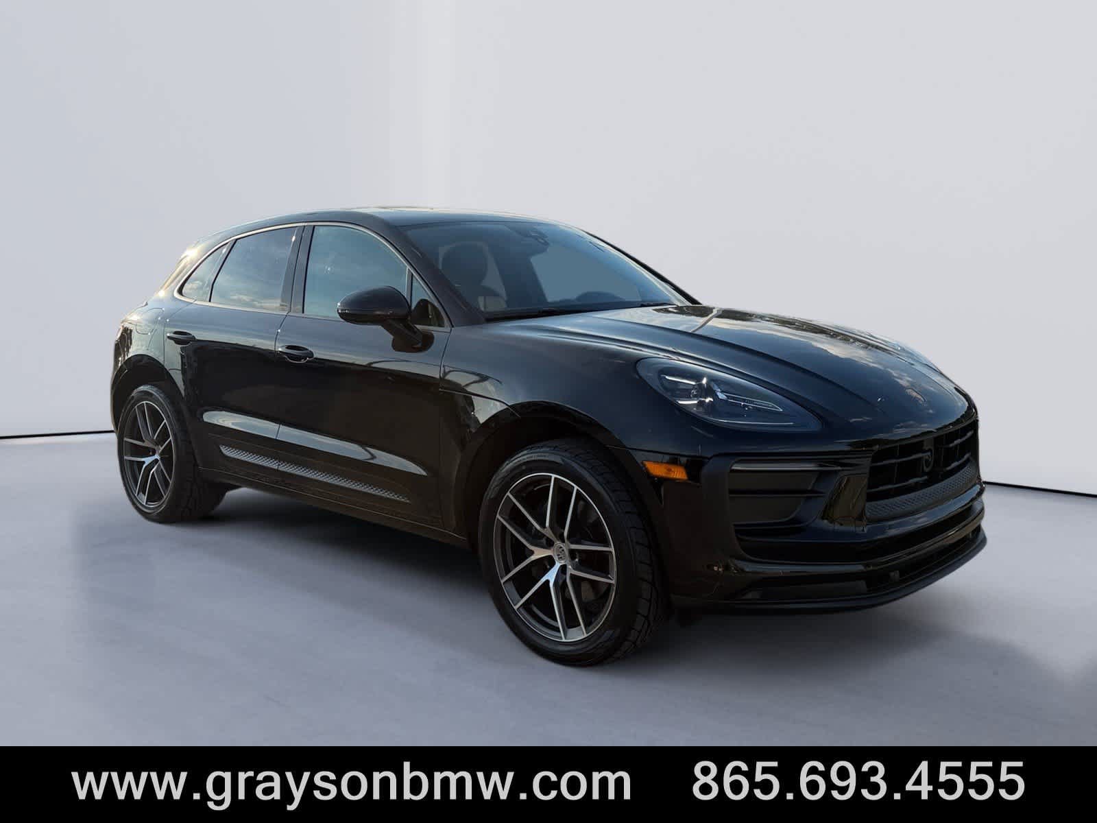 Used 2025 Porsche Macan AWD/4WD image 1