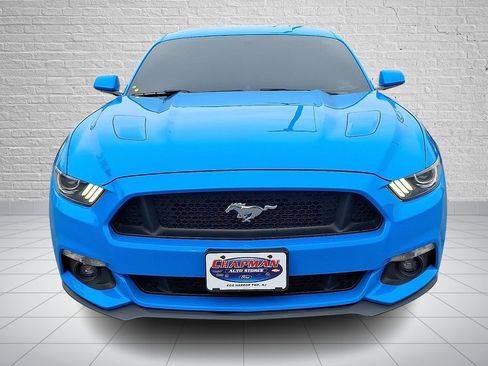 Used 2017 Ford Mustang GT image 3