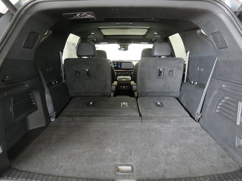 Used 2024 Chevrolet Traverse RS w/ LPO, Floor Liner Package AWD/4WD image 29