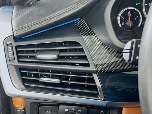 Used 2016 BMW X6 M image 10