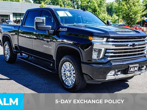 Used 2023 Chevrolet Silverado 2500 High Country AWD/4WD image 4