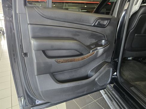 Used 2015 Chevrolet Suburban LT AWD/4WD image 10