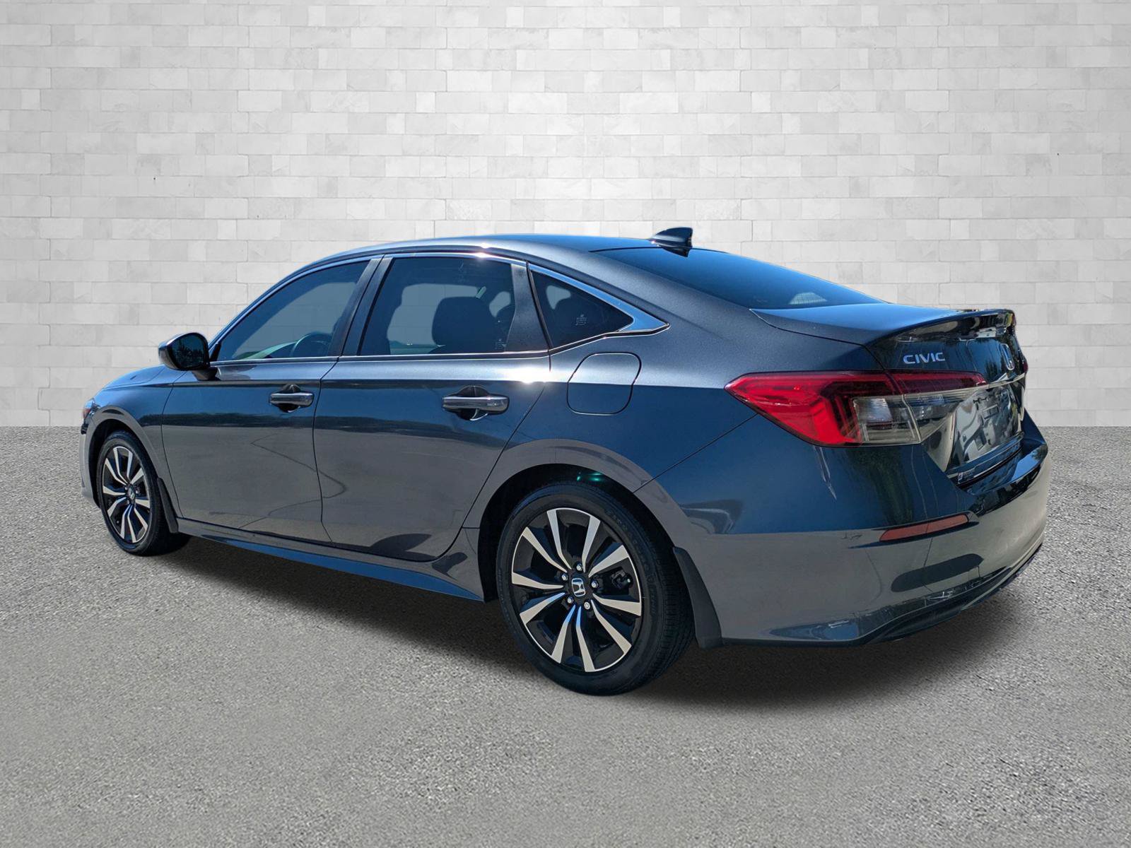 Used 2022 Honda Civic EX image 4