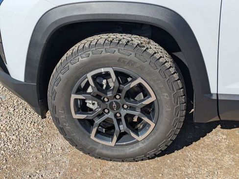 New 2026 Chevrolet Equinox ACTIV image 7