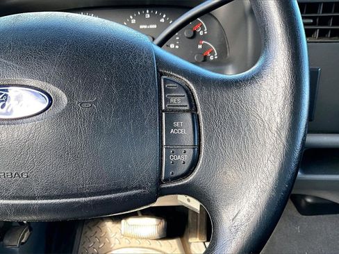 Used 2004 Ford F250 XL image 21