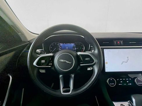 Used 2021 Jaguar F-PACE AWD/4WD image 12