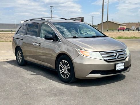 Used 2013 Honda Odyssey EX image 36